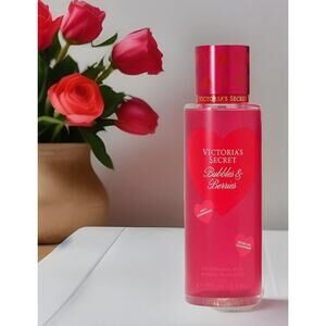 Victoria's Secret Bubbles and Berries Fragrance Mist 250ml